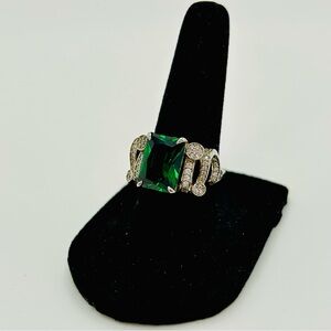 925 Sterling Silver Emerald CZ Statement Ring | Size 6.5